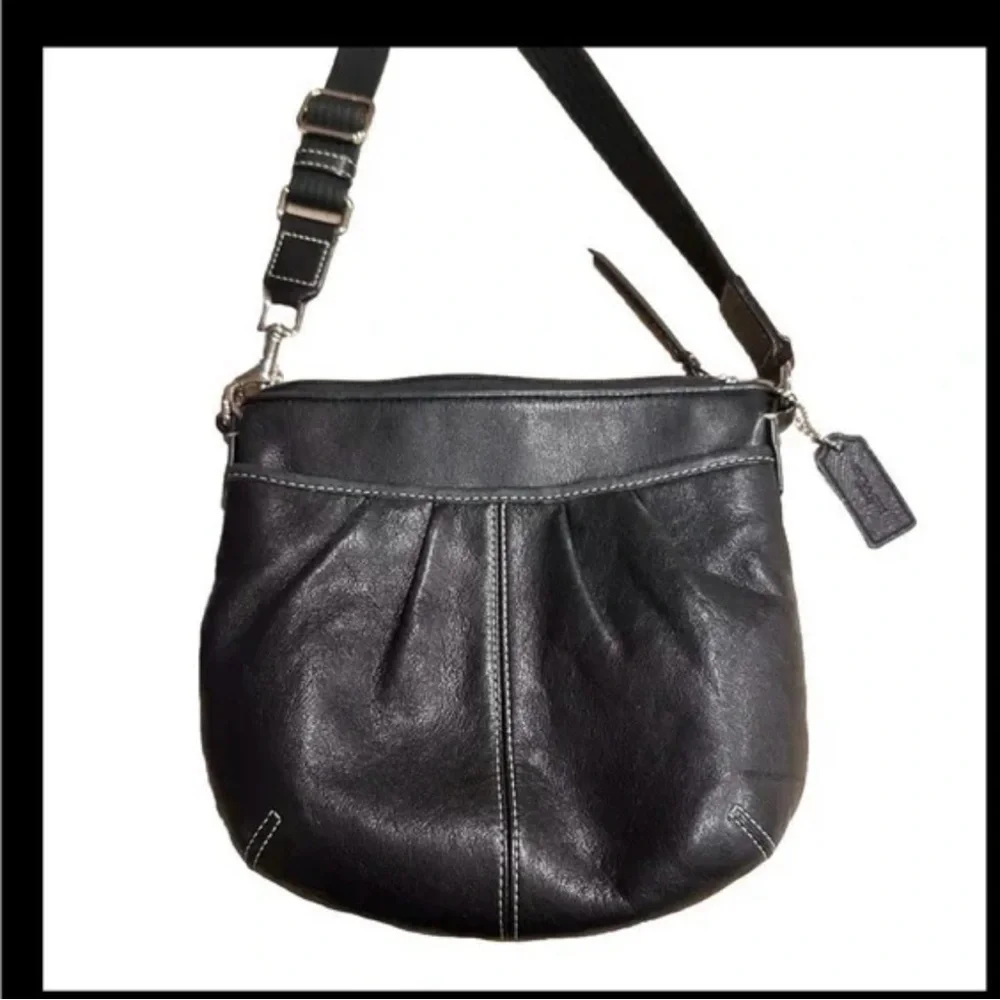 Vintage‎ Coach Black Leather Y2K SoHo  Crossbody Bag Purse Womens